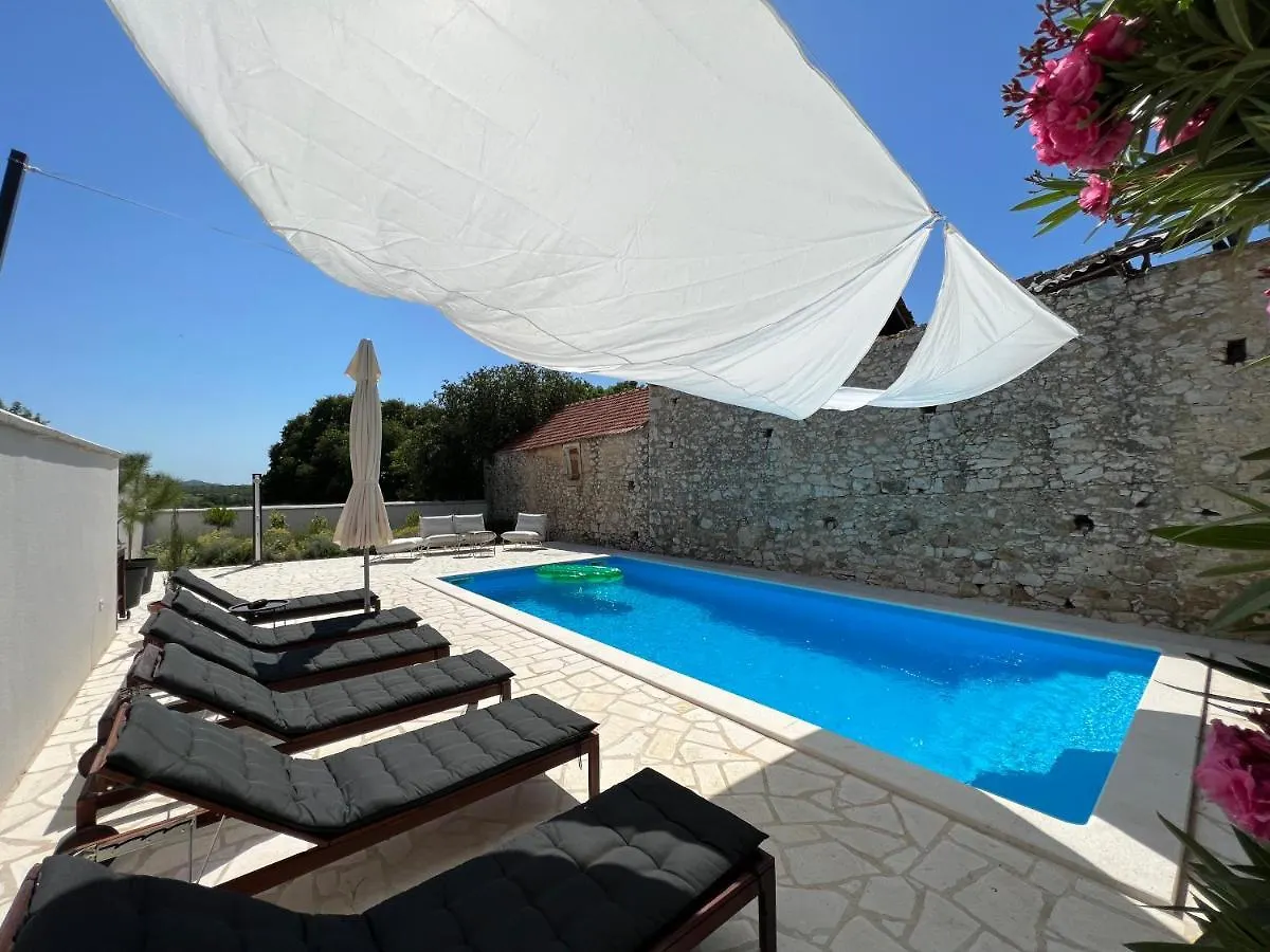 Stankovci Boutique House Ika With Private Swimming Poolヴィラ 0*,